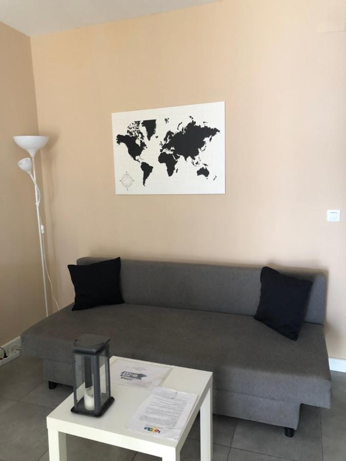 Damas 3 Apartment Caces Екстериор снимка